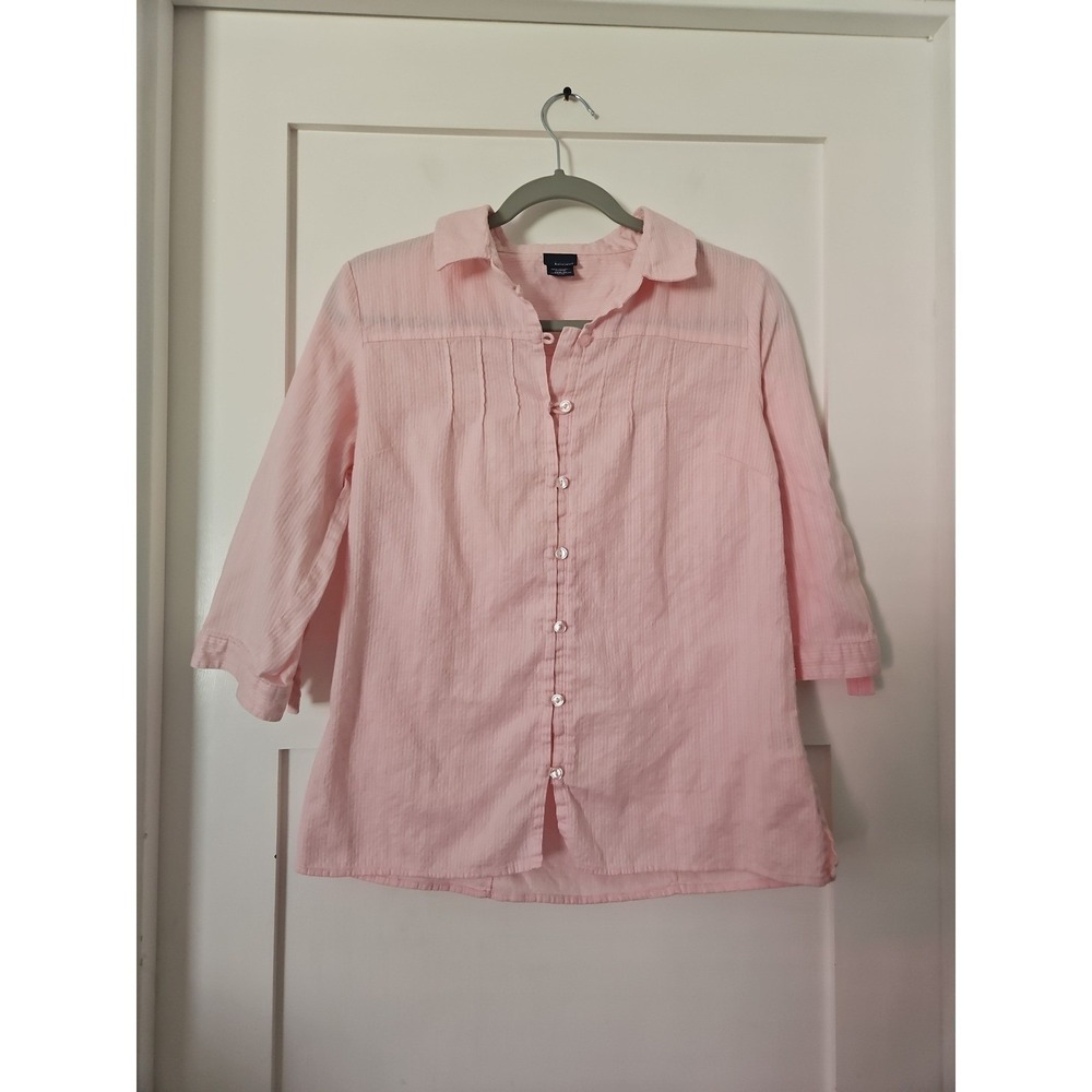 Basic Editions Pink Seersucker Button Up Shirt Womens Small 3/4 Sleeve Pleated